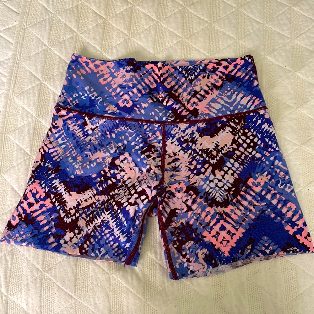Aerie womens large raw edge bike shorts.